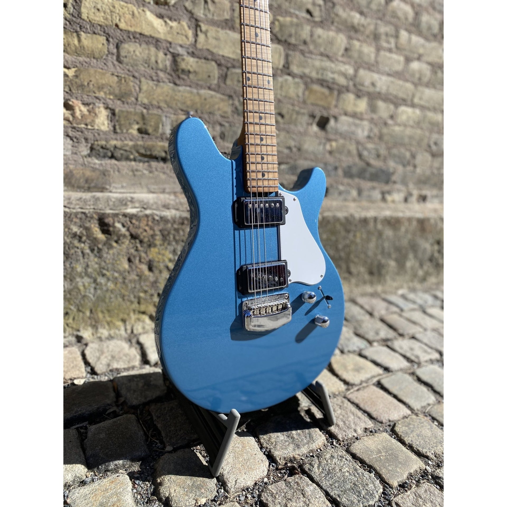 Ernie Ball Music Man - James Valentine Toluca Blue - Musik Utan Gränser 