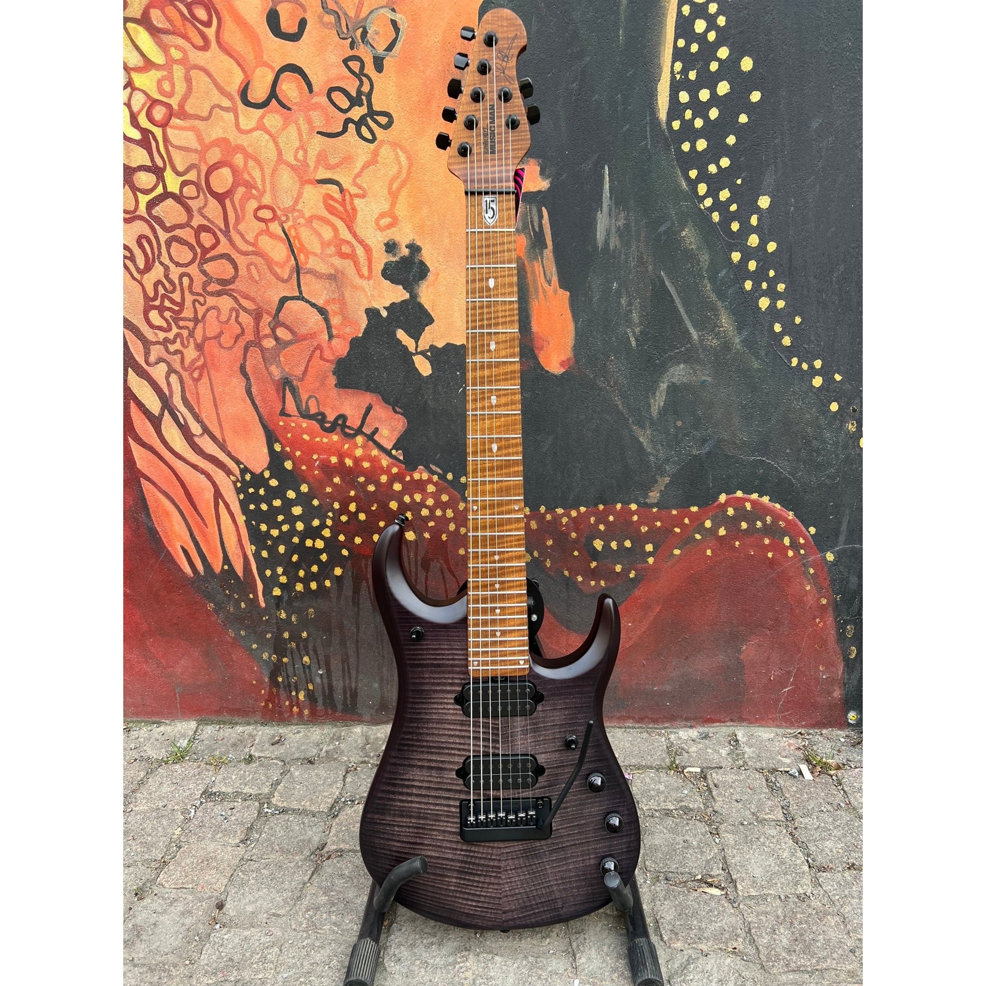Ernie Ball Music Man - JP15 7 Trans Black Burst Flame - Musik Utan Gränser 