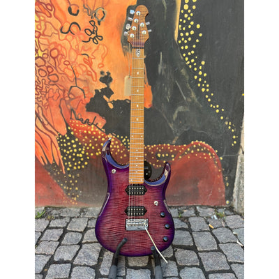 Ernie Ball Music Man - JP15 Purple Nebula Flame - Musik Utan Gränser 