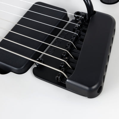 Ernie Ball Music Man - Kaizen 7 Chalk White - Musik Utan Gränser 