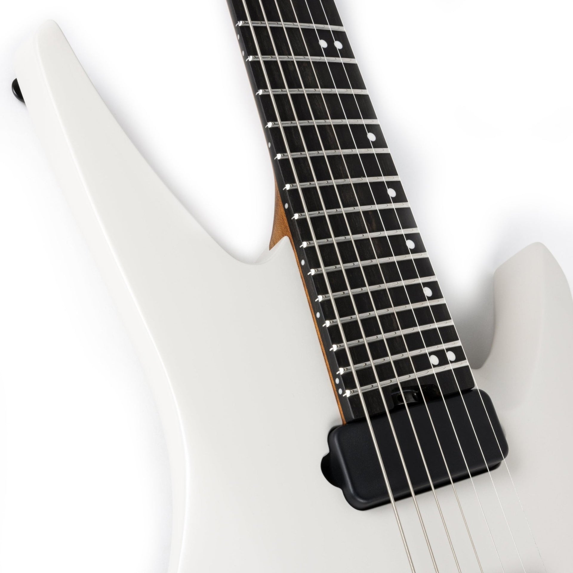 Ernie Ball Music Man - Kaizen 7 Chalk White - Musik Utan Gränser 