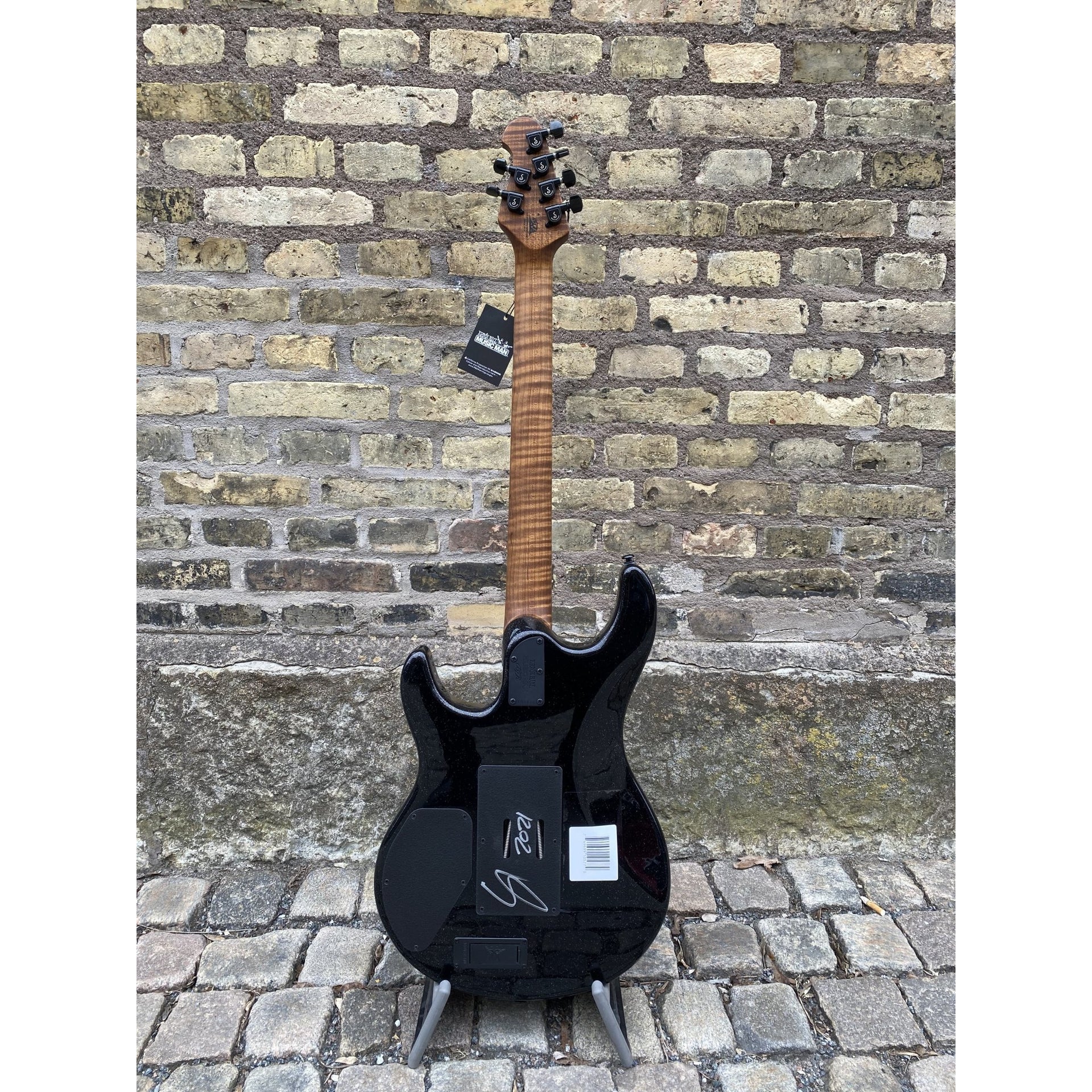 Ernie Ball Music Man - LUKE III BFR Floyd Rose Classic Black Sparkle - Musik Utan Gränser 