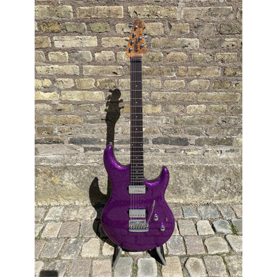 Ernie Ball Music Man - Luke III HH Fuschia Sparkle - Musik Utan Gränser 