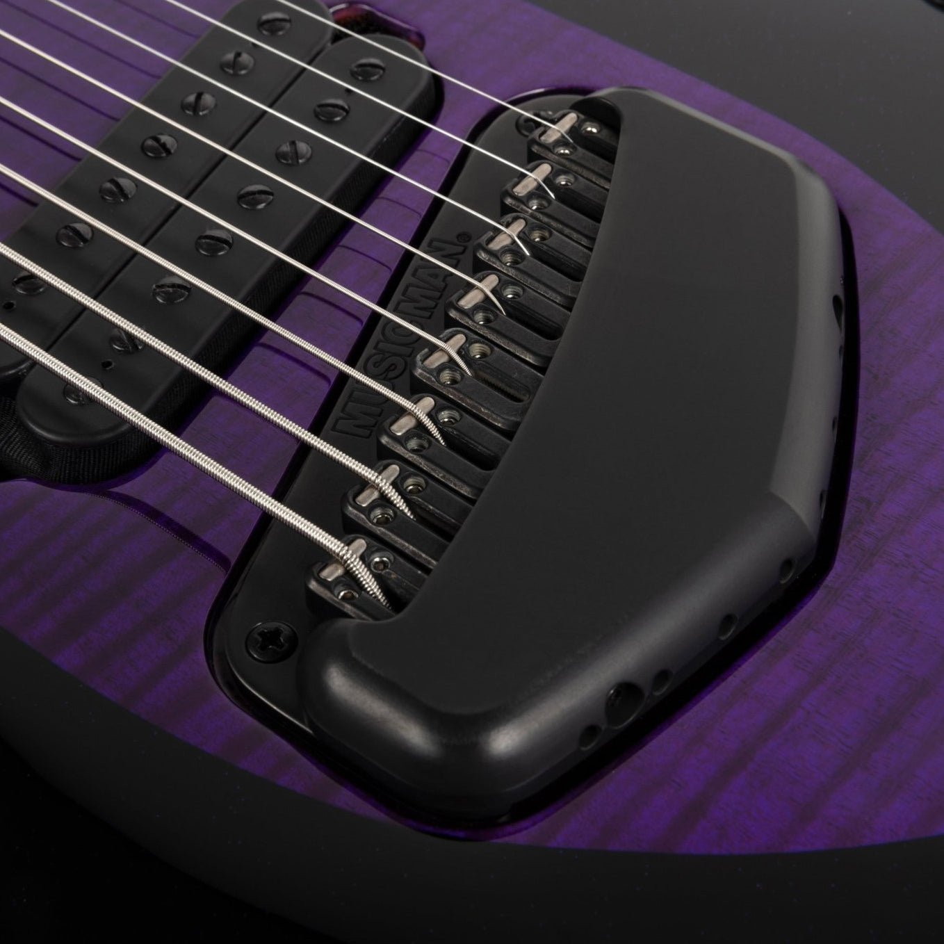 Ernie Ball Music Man - Majesty 8 Wisteria Blossom - Musik Utan Gränser 