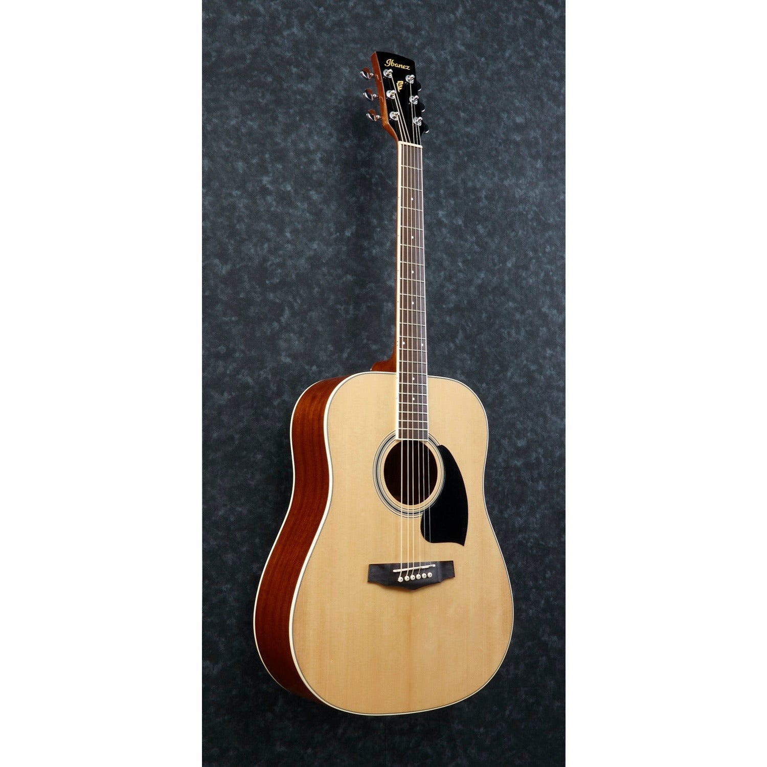 Ibanez - PF15-NT - Musik Utan Gränser 