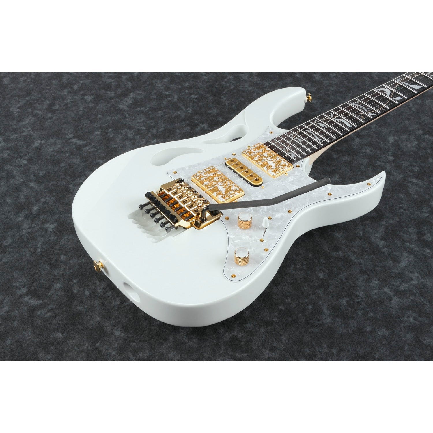 Ibanez - PIA3761-SLW Stallion White Steve Vai Signature - Musik Utan Gränser 