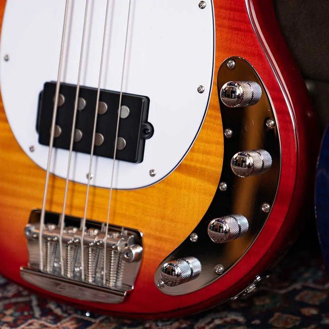 Sterling By Music Man - RAY34FM Heritage Cherry Burst - Musik Utan Gränser 