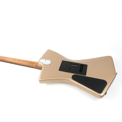Ernie Ball Music Man - St. Vincent Goldie Cashmere - Musik Utan Gränser 