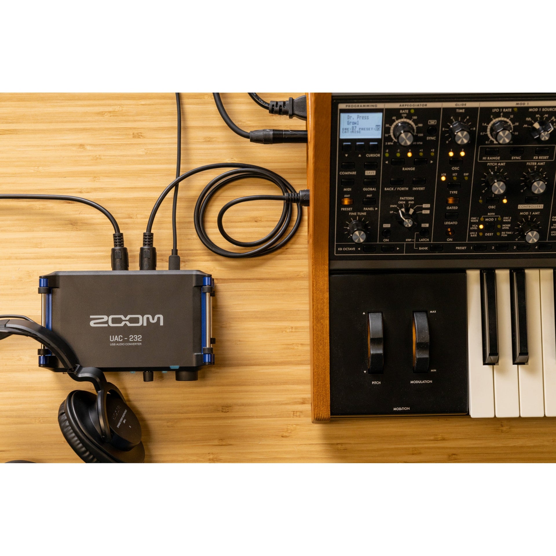 Zoom - UAC-232 32-bit Float Audio Interface - Musik Utan Gränser 