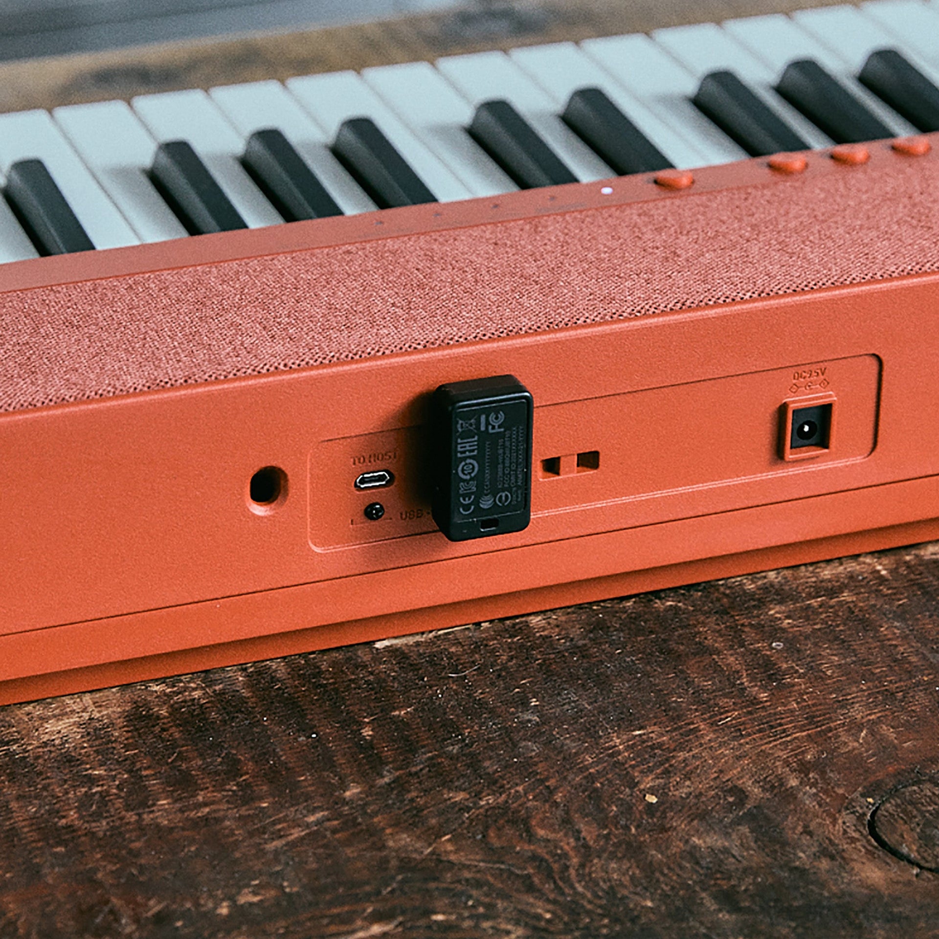 Casio - WU-BT10 Bluetooth MIDI & Audio Adapter CT-S1/400/450 - Musik Utan Gränser 